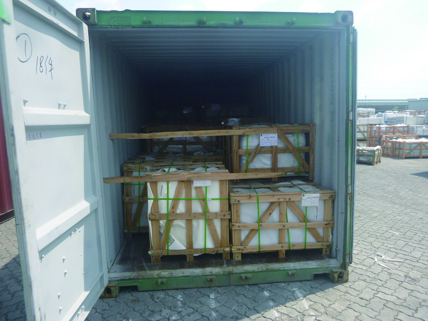 Granite Tombstone Loading