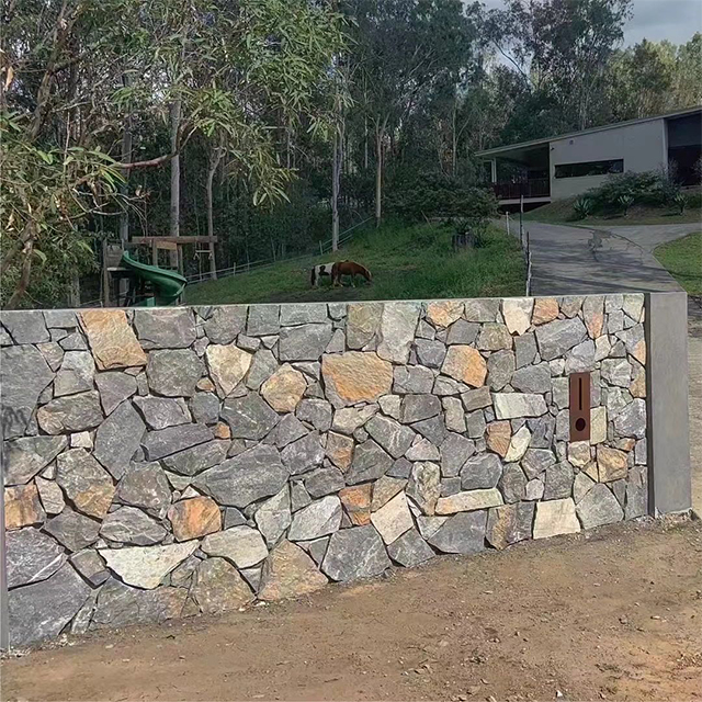 Blue Quartzite Fieldstone Veneer