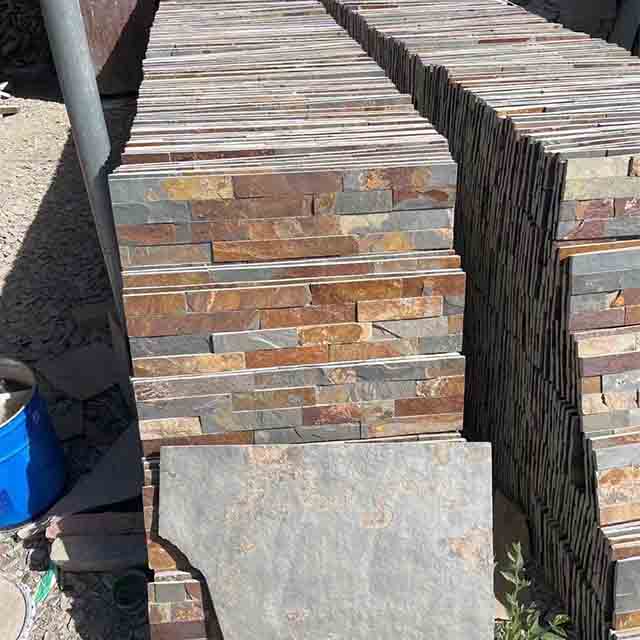 Rustic Slate Veneer