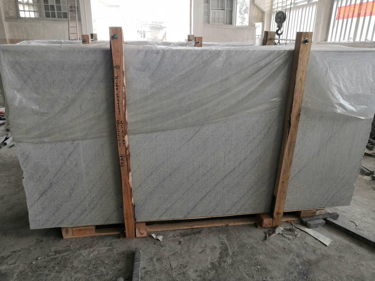 China Viscount White Granite Slab