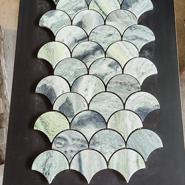 Green Mosaic Fish scaled Mosaic Tile