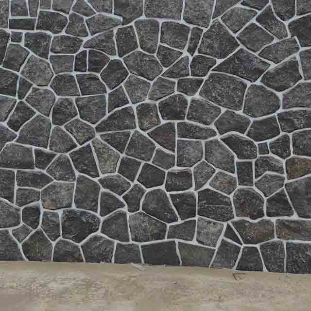 Black Pearl Filedstone Veneer
