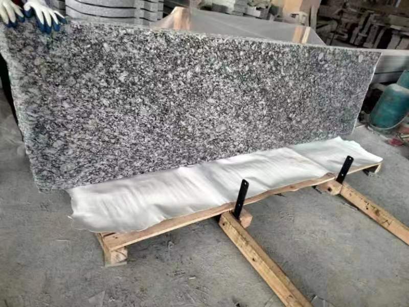 Spray White Slabs