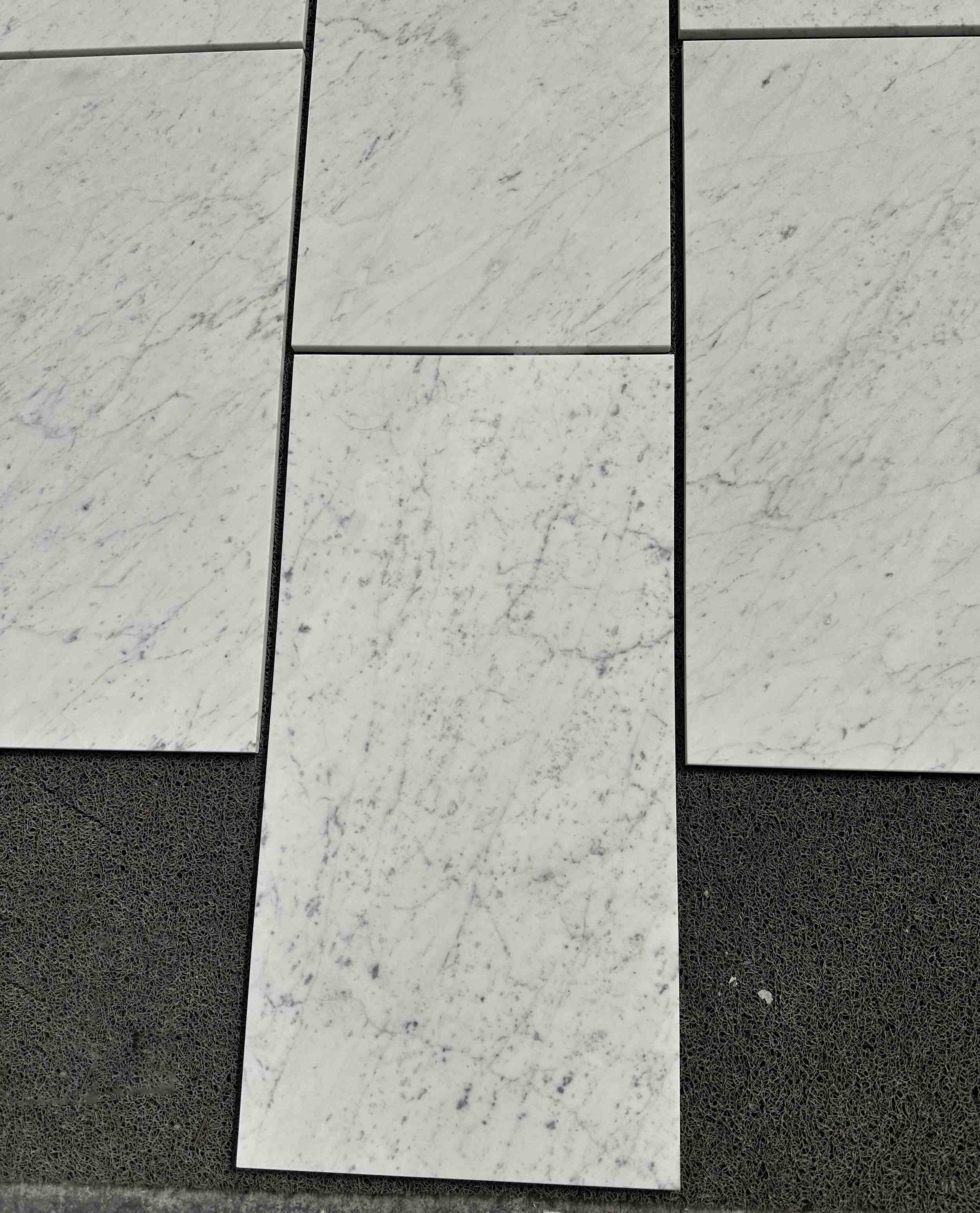 white mable tiles