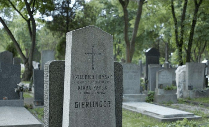 granite monument cost