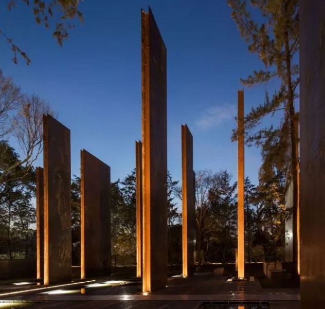 Memorial Headstones for Hraves