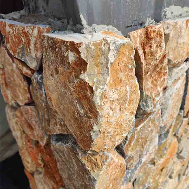 Maple Red Fieldstone Column