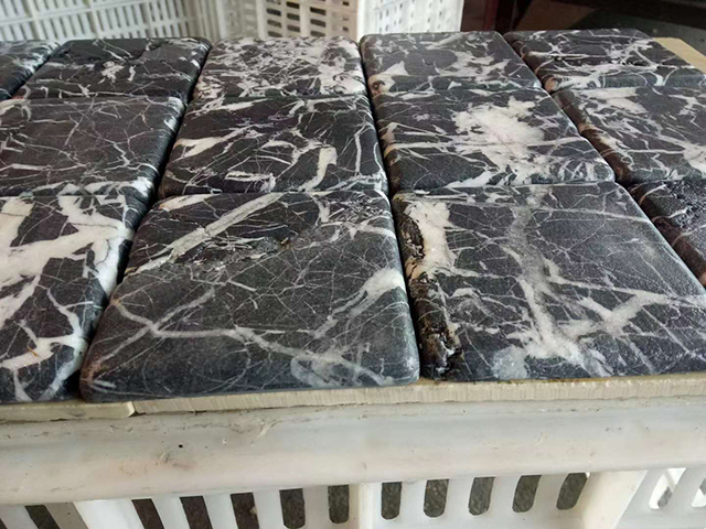 Nero Marquina Tumple Tiles 3