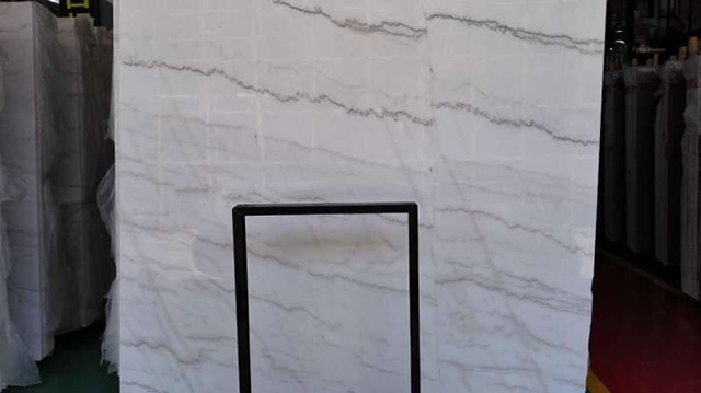 Gx White slabs with Vein
