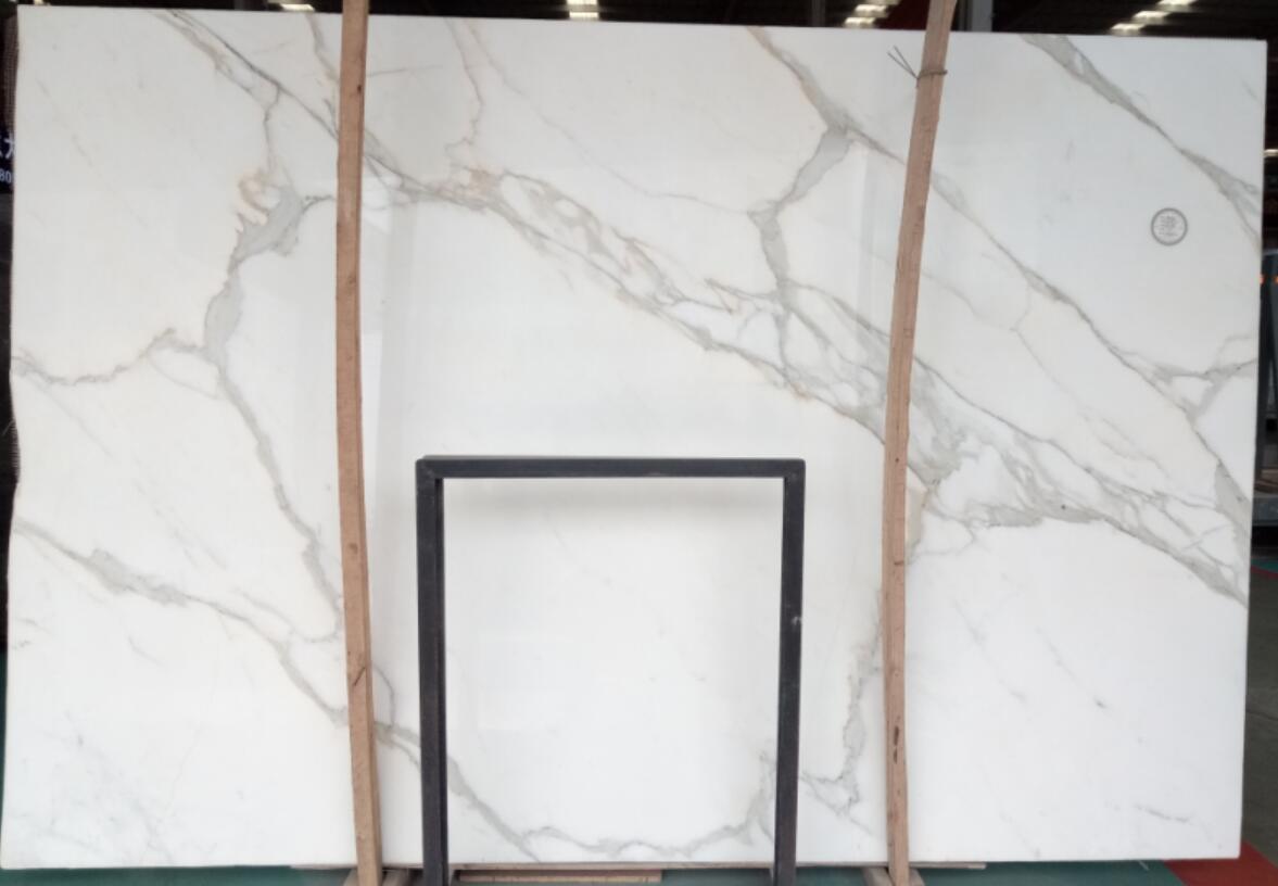 calacatta gold slabs